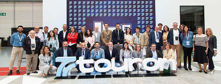 Inauguración de Touron en Torrejon de Ardoz